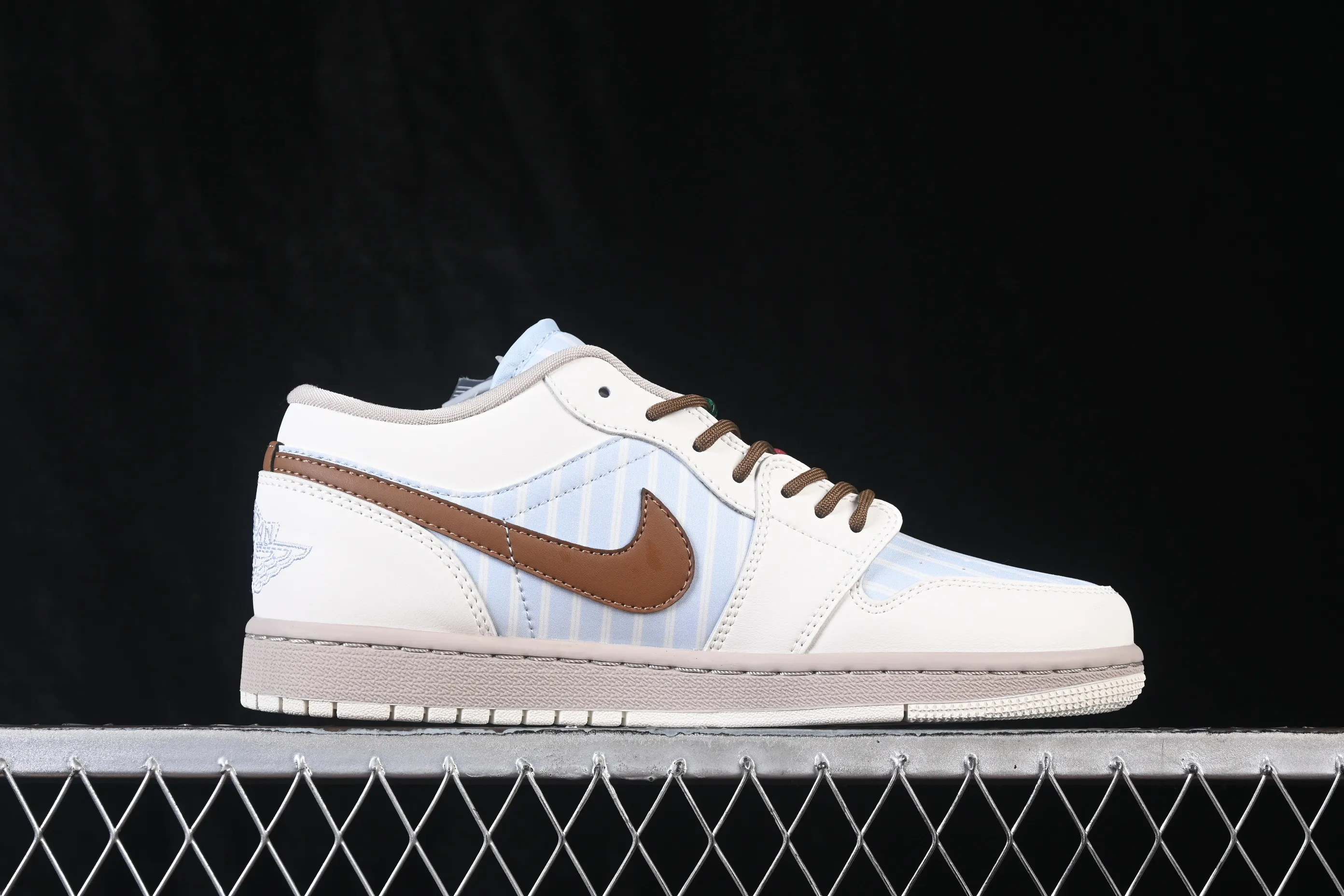All categories Air Jordan Jordan series basketball shoes Air Jordan 1 Low Air Jordan 1 Low AJ1 Joe 1 low-top retro culture basketball shoes IR7553-422
